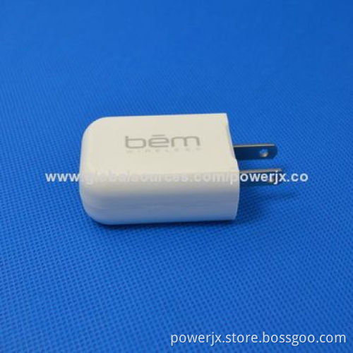 Wall-mounted American and European 2p 5V 1A Travel Adapter